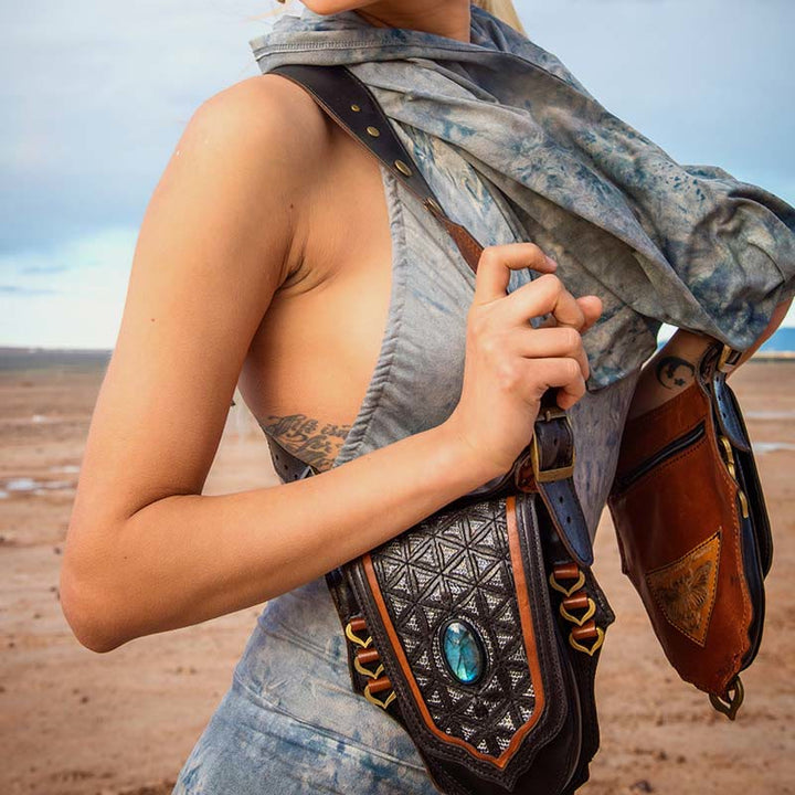 Retro Schulter Achseltasche für Frauen Outdoor Nieten Leder Holster