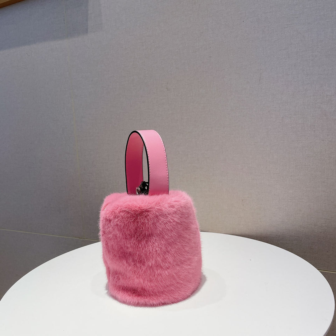 Handtasche mit Kordelzug für Damen, minimalistische Beuteltasche aus Kunstpelz