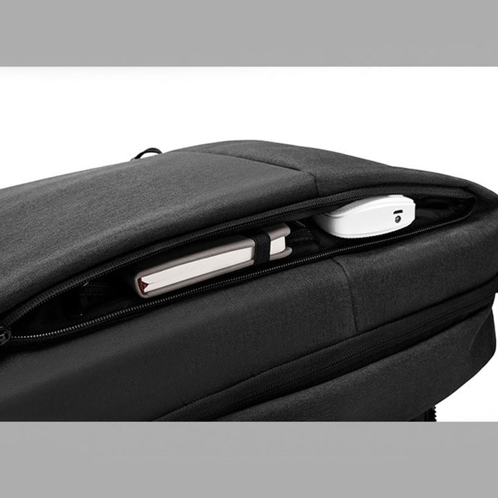 Wasserdichter Rucksack mit mehreren Taschen und USB-Ladefunktion
