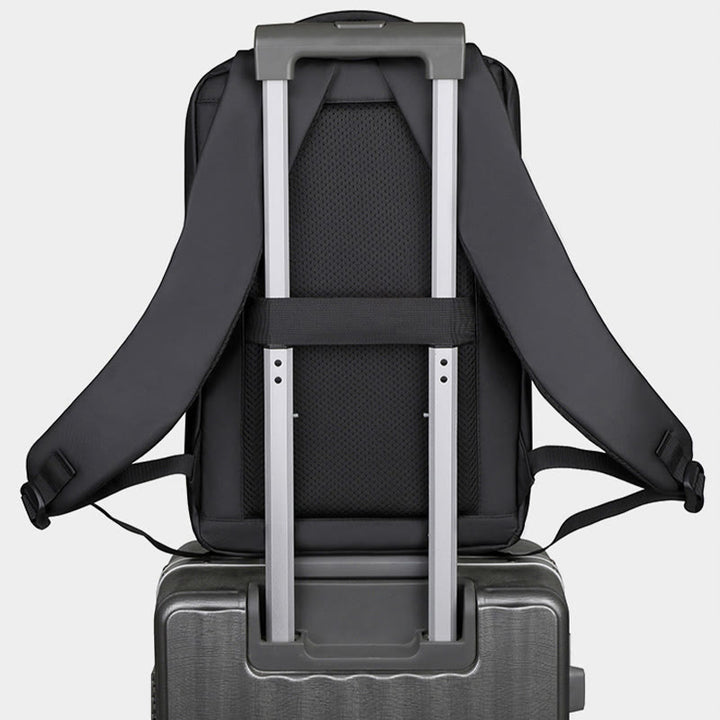 Sanfter Rucksack für Männer mit USB-Ladefunktion, große Business-Laptoptasche