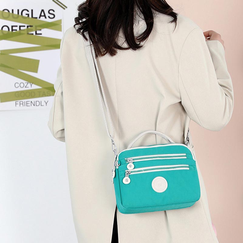 Leichte Handtasche aus Nylon mit mehreren Taschen, kleine Umhängetasche