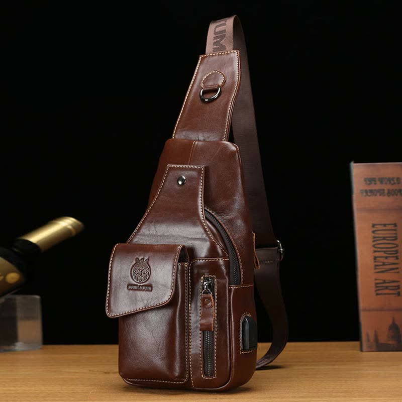 Brusttasche aus echtem Leder mit mehreren Taschen und USB-Ladeanschluss