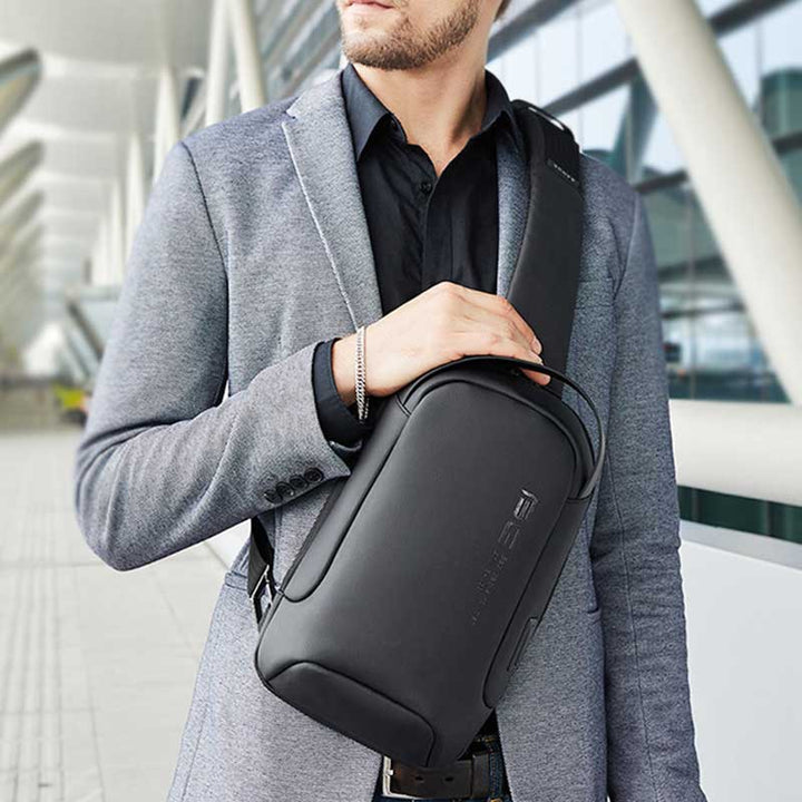 Wasserdichte, großvolumige Schultertasche mit Diebstahlschutz 