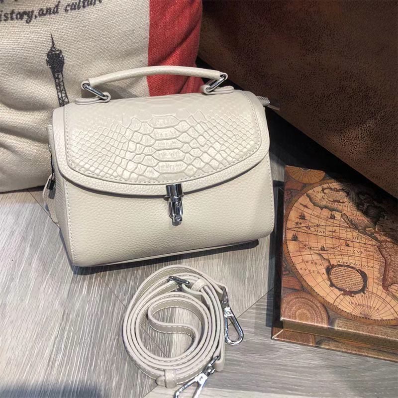 Minimalistische Umhängetasche für Damen, echtes Leder, kleine Schultertasche