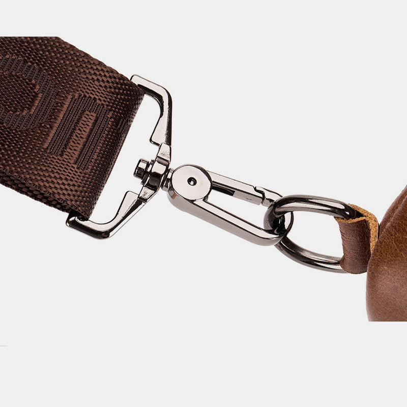 Schultertasche im Vintage-Stil mit mehreren Taschen und Kopfhöreranschluss