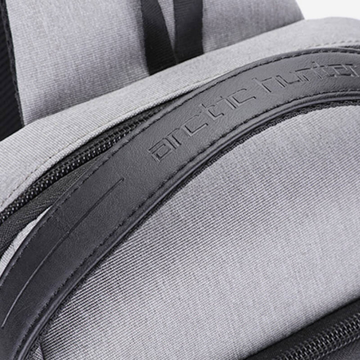 Große, diebstahlsichere, wasserdichte Schultertasche mit USB-Ladefunktion