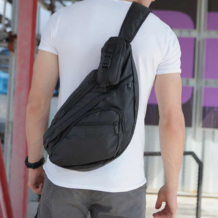 Sling Bag für Herren, schwarze, leichte Umhängetasche aus Nylon