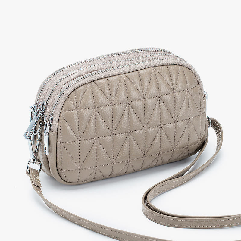 Elegante Umhängetasche für Damen mit drei Fächern und Rautenmuster-Stickerei