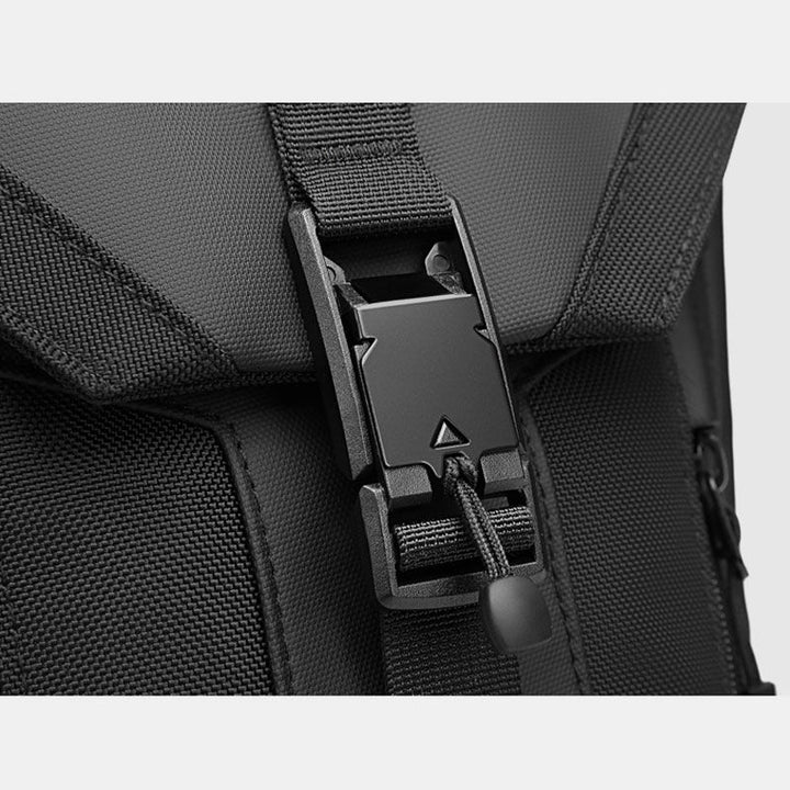 Wasserabweisende Schultertasche mit USB-Ladeanschluss