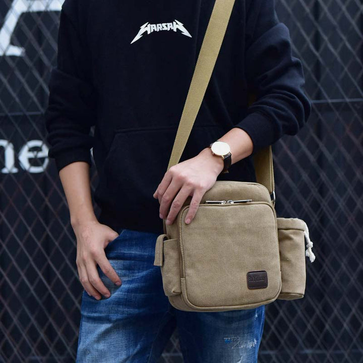 Vintage Canvas Crossbody Tasche für Herren Multifunktionaler Tagesrucksack Schultertasche