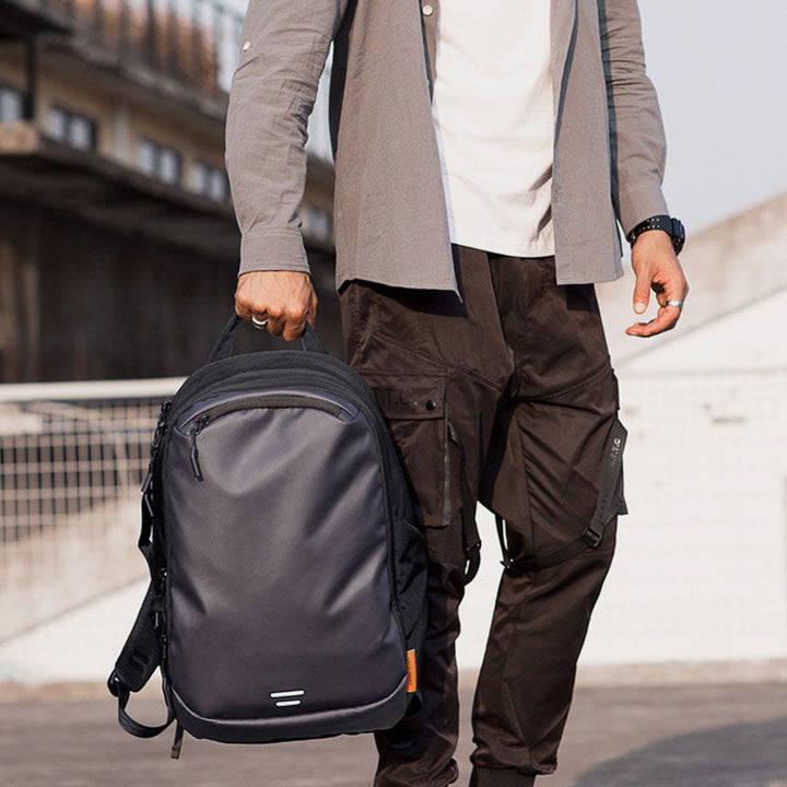 Stilvoller, wasserdichter Laptop-Rucksack mit mehreren Fächern