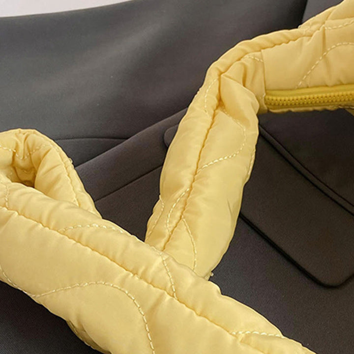 Daunen-Nylon-Tragetasche für den Winter, einfarbig, mit Rautenmuster