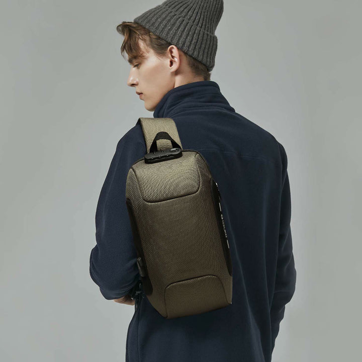 Modische Schultertasche mit mehreren Taschen, Brusttasche mit Passschloss und USB-Ladeanschluss