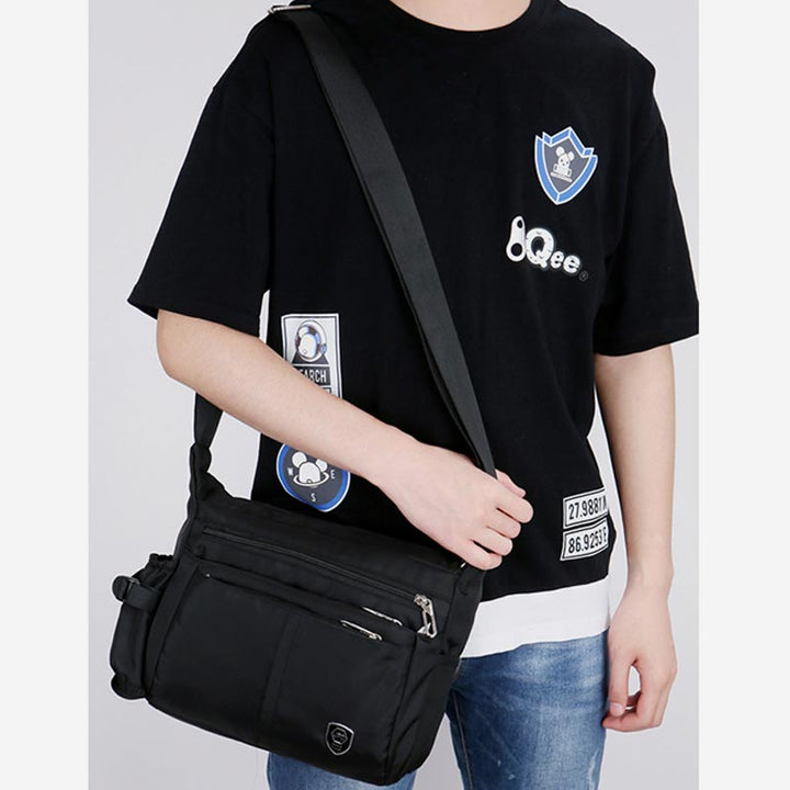 Leichte Umhängetasche aus Nylon mit mehreren Taschen für Herren