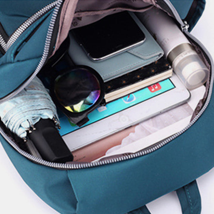 Wasserdichter Rucksack mit großem Fassungsvermögen und mehreren Taschen 