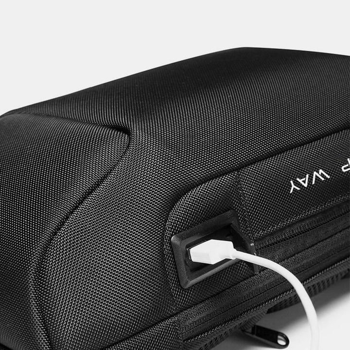 Wasserdichte Schultertasche mit USB-Ladeanschluss