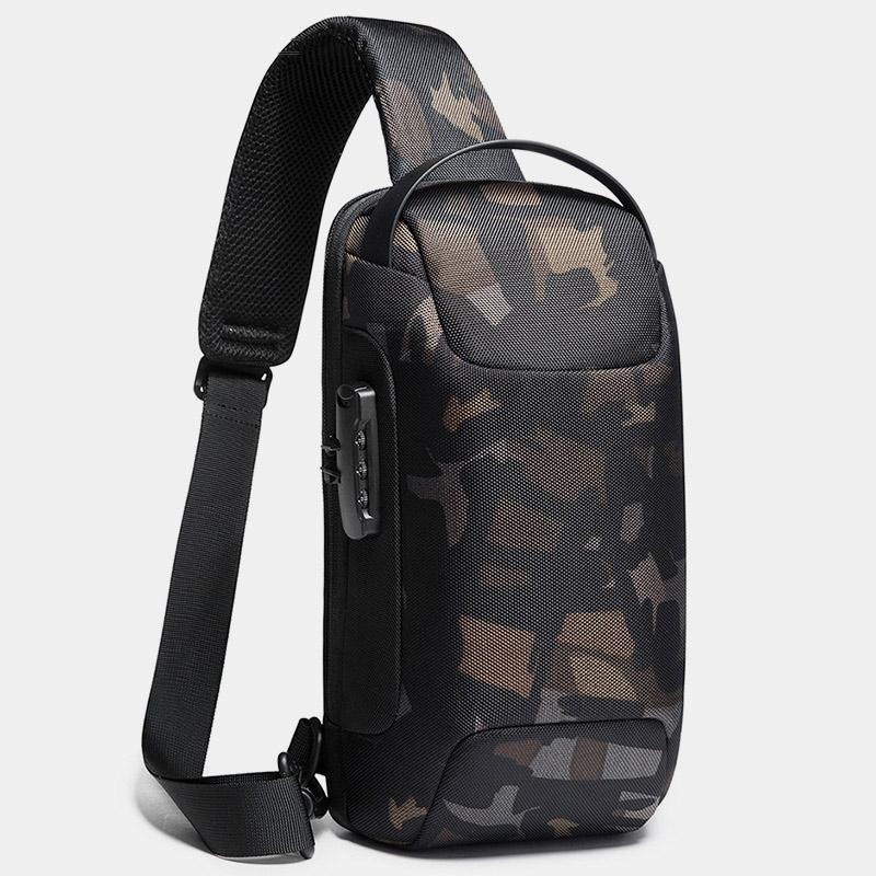 Wasserdichte Schultertasche mit USB-Ladeanschluss