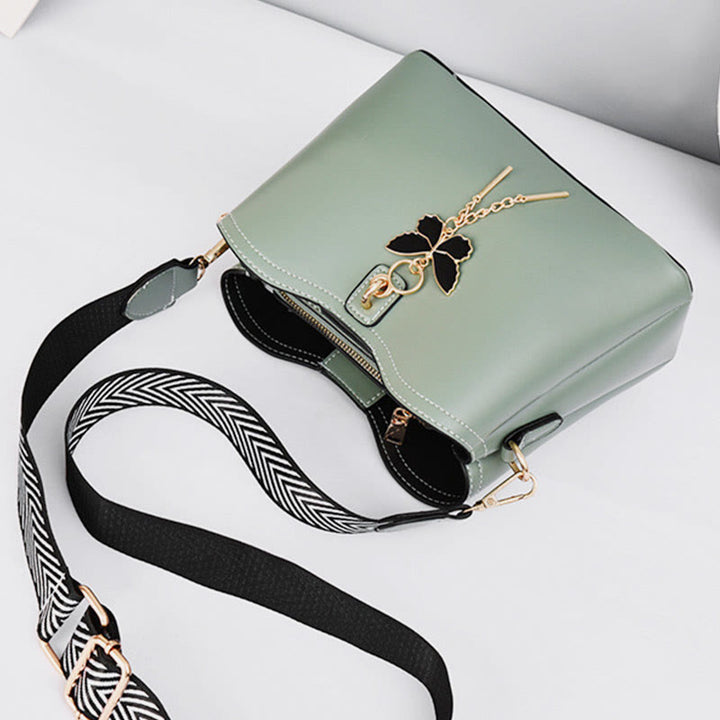 Umhängetasche für Damen, schlichte Schultertasche aus Leder mit Schmetterlingsmotiv