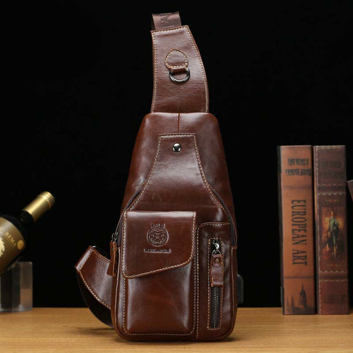 Brusttasche aus echtem Leder mit mehreren Taschen und USB-Ladeanschluss