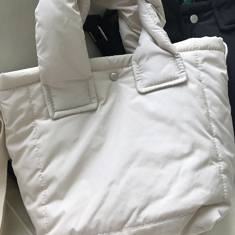 Leichte, gesteppte Handtasche für Damen, große, weich gepolsterte Umhängetasche