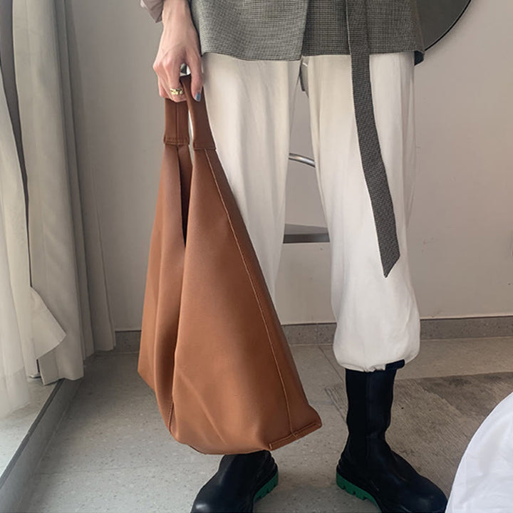 Große Tragetasche aus weichem Leder mit einzelner Schulter für Damen im Business-Stil