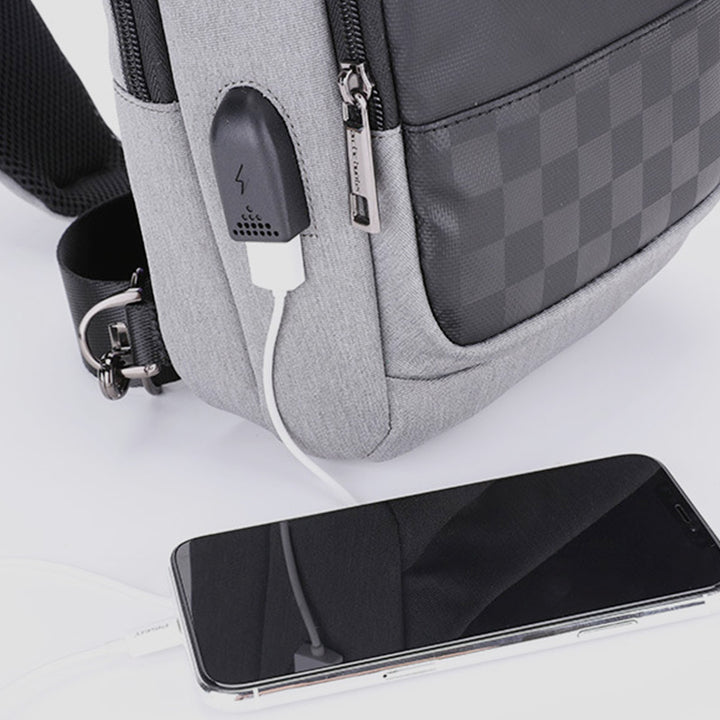 Große, diebstahlsichere, wasserdichte Schultertasche mit USB-Ladefunktion