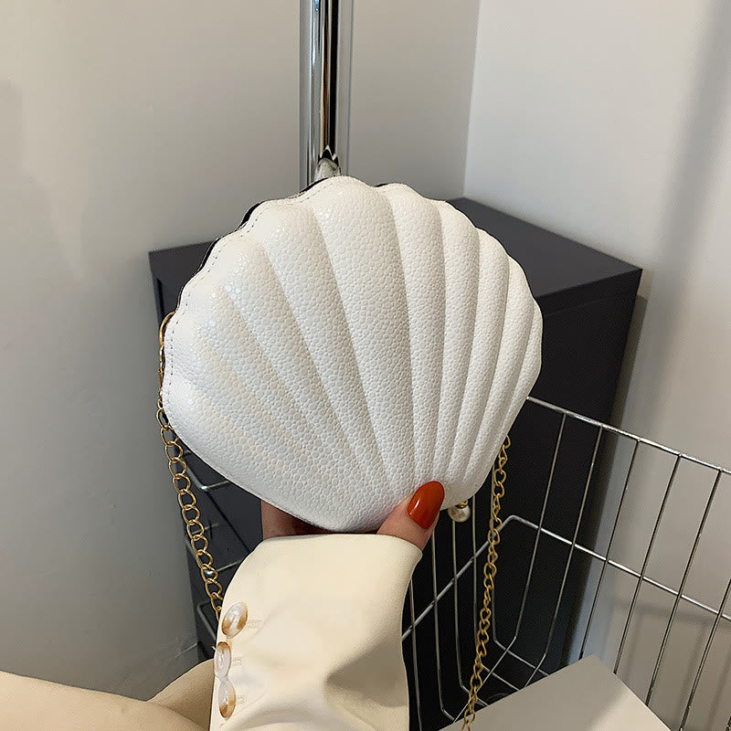 Umhängetasche für Damen mit Muschelmuster und Lederstruktur