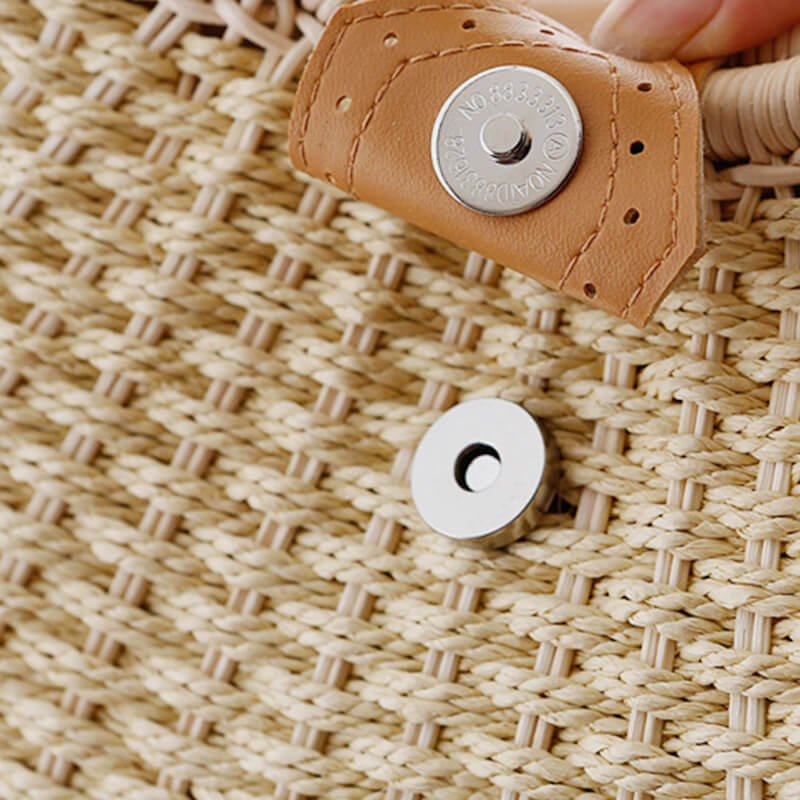 Lässige, runde Rattan-Handtasche