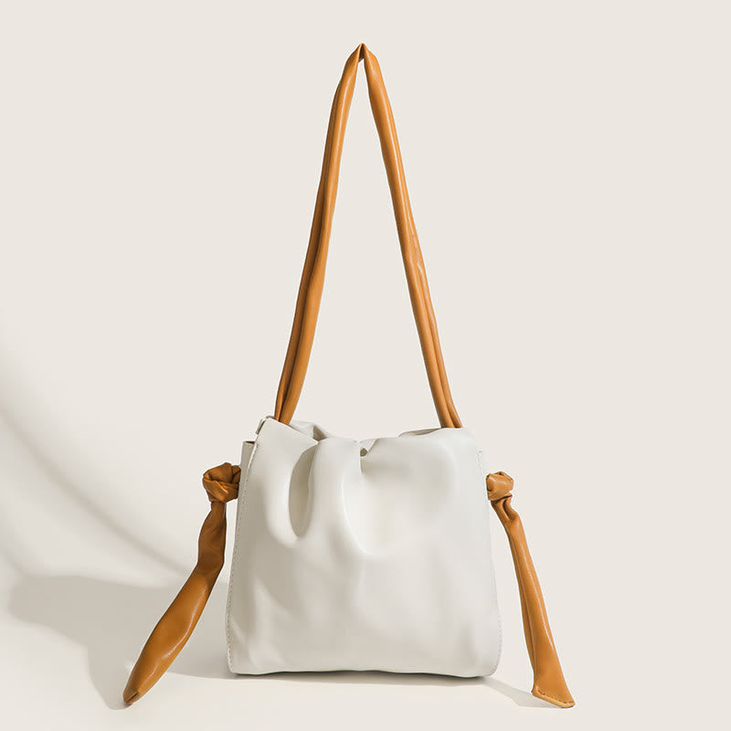 Elegante Umhängetasche für Damen aus weichem Leder mit Wolkenmuster