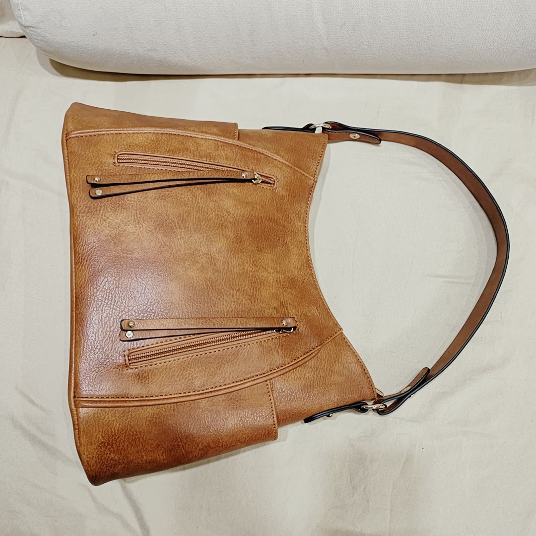 Elegante Umhängetasche für Damen mit Doppelreißverschluss und Quaste aus Leder