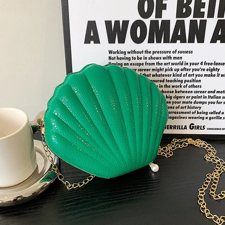 Umhängetasche für Damen mit Muschelmuster und Lederstruktur