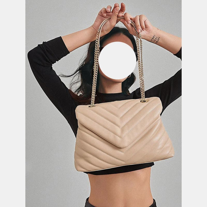 Umhängetasche für Damen, weiche Metallkette, V-förmige Kettenhandtasche